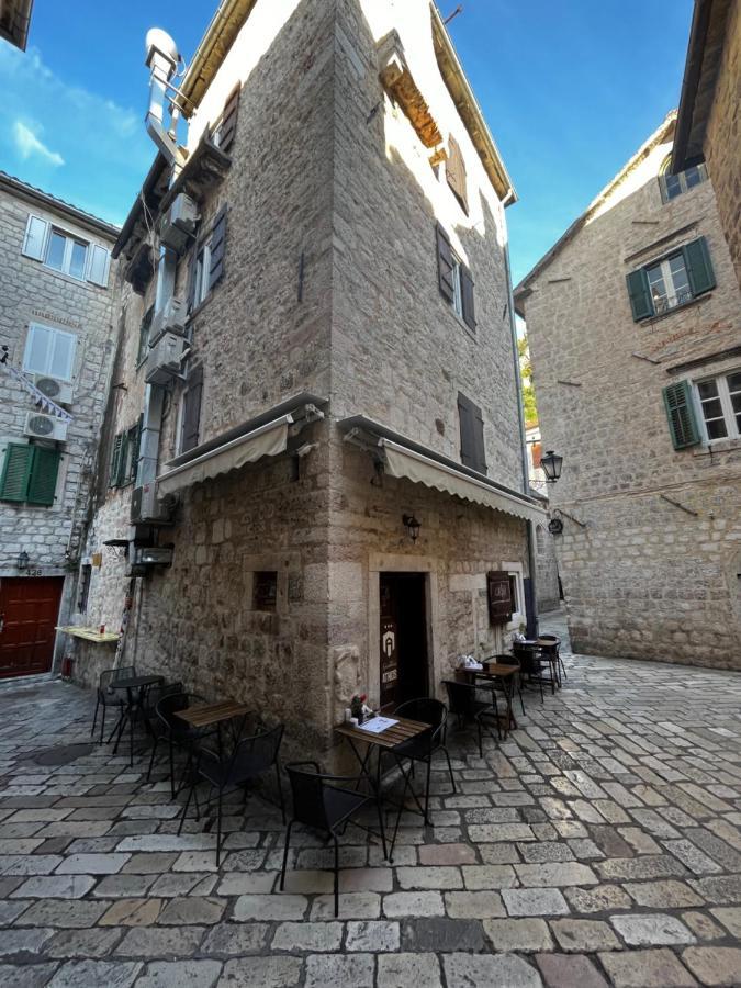 Athos Guesthouse Kotor Dış mekan fotoğraf