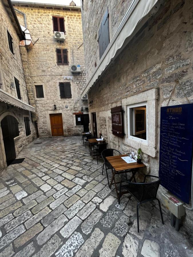 Athos Guesthouse Kotor Dış mekan fotoğraf