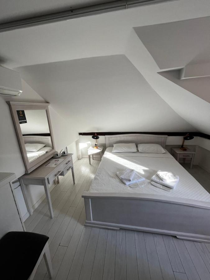 Athos Guesthouse Kotor Dış mekan fotoğraf