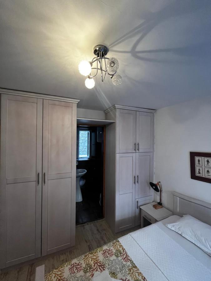 Athos Guesthouse Kotor Dış mekan fotoğraf
