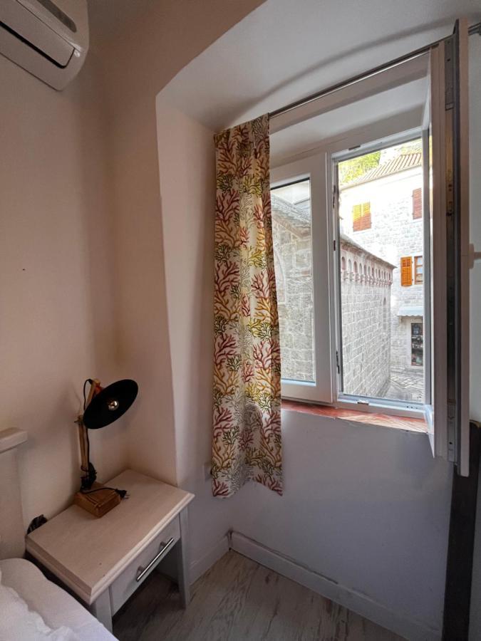 Athos Guesthouse Kotor Dış mekan fotoğraf